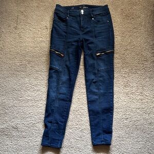 Dark Blue Skinny Jeans with Zipper Details